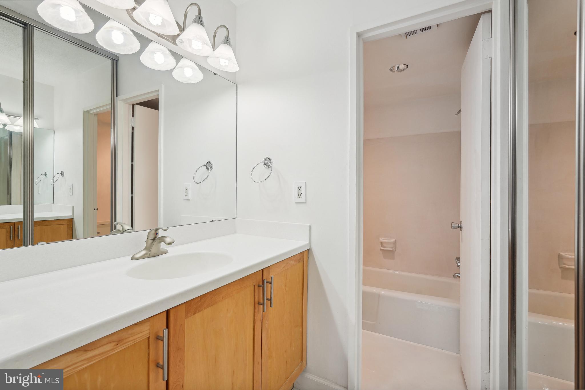 1718 P STREET NW 803