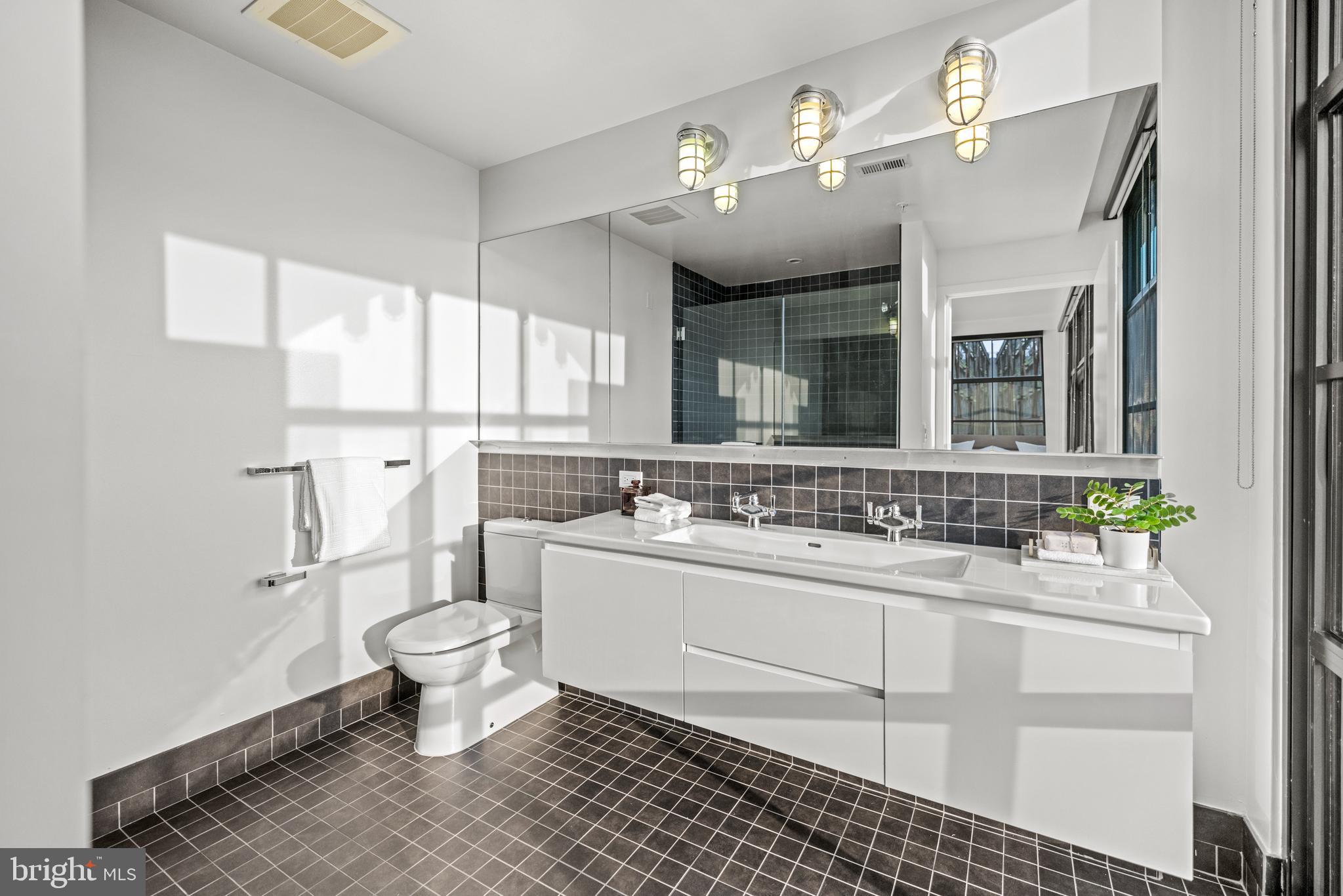 2030 8TH STREET NW PH8