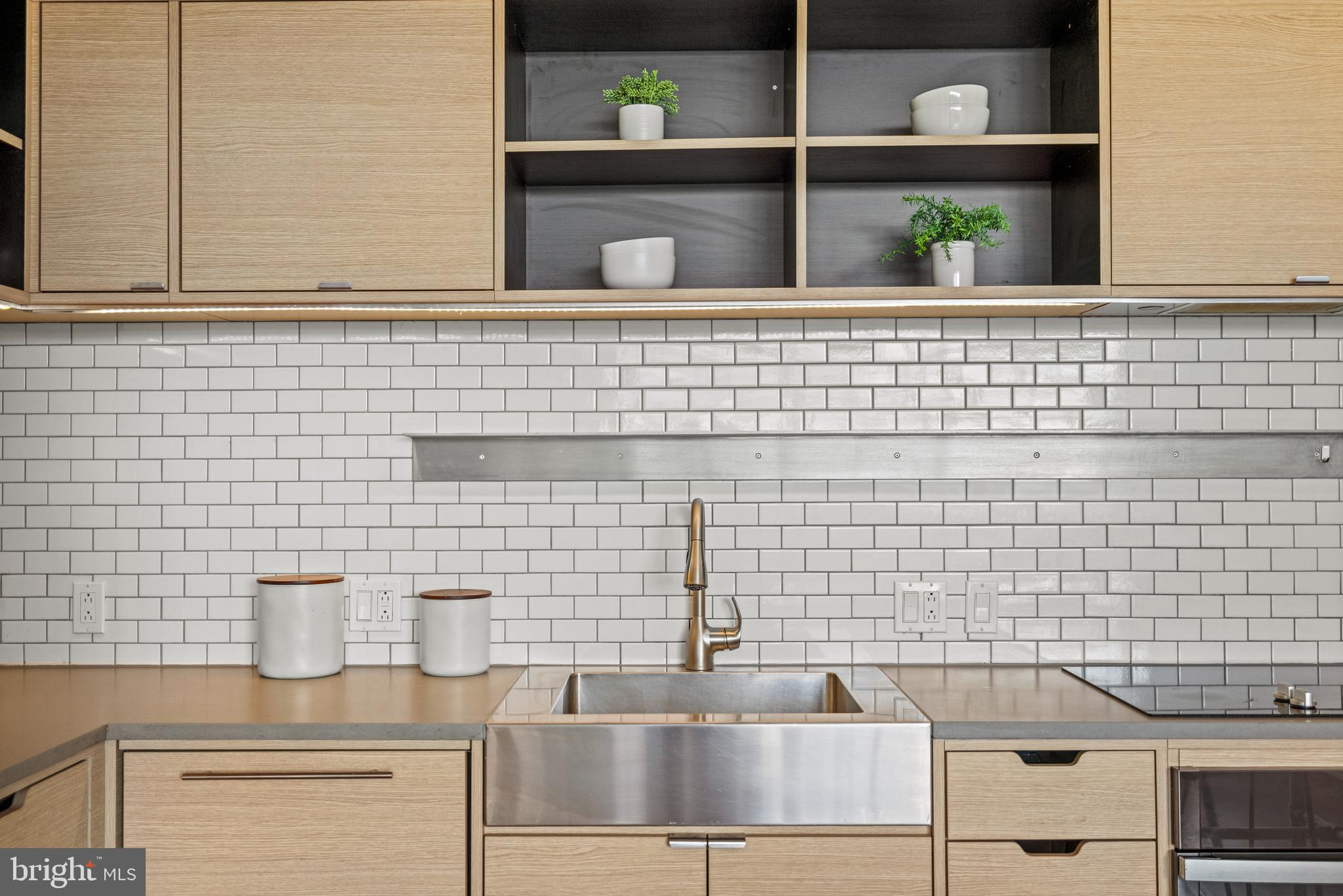 2030 8TH STREET NW PH8