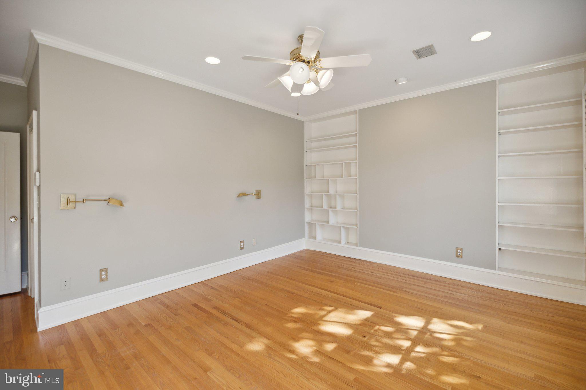 2619 WOODLEY PLACE NW