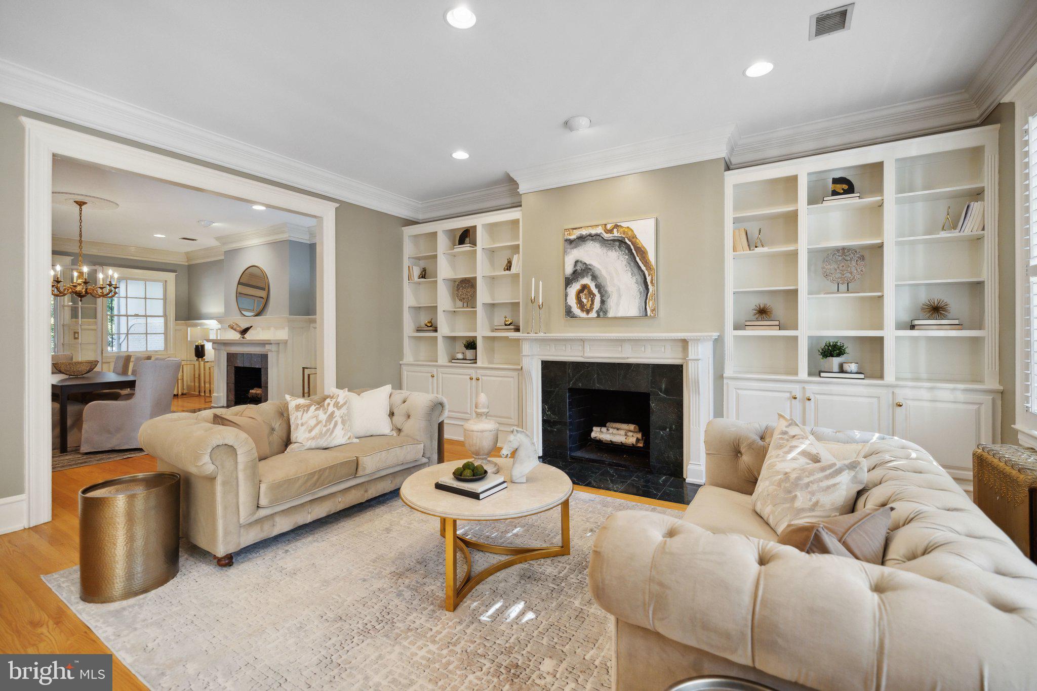 2619 WOODLEY PLACE NW