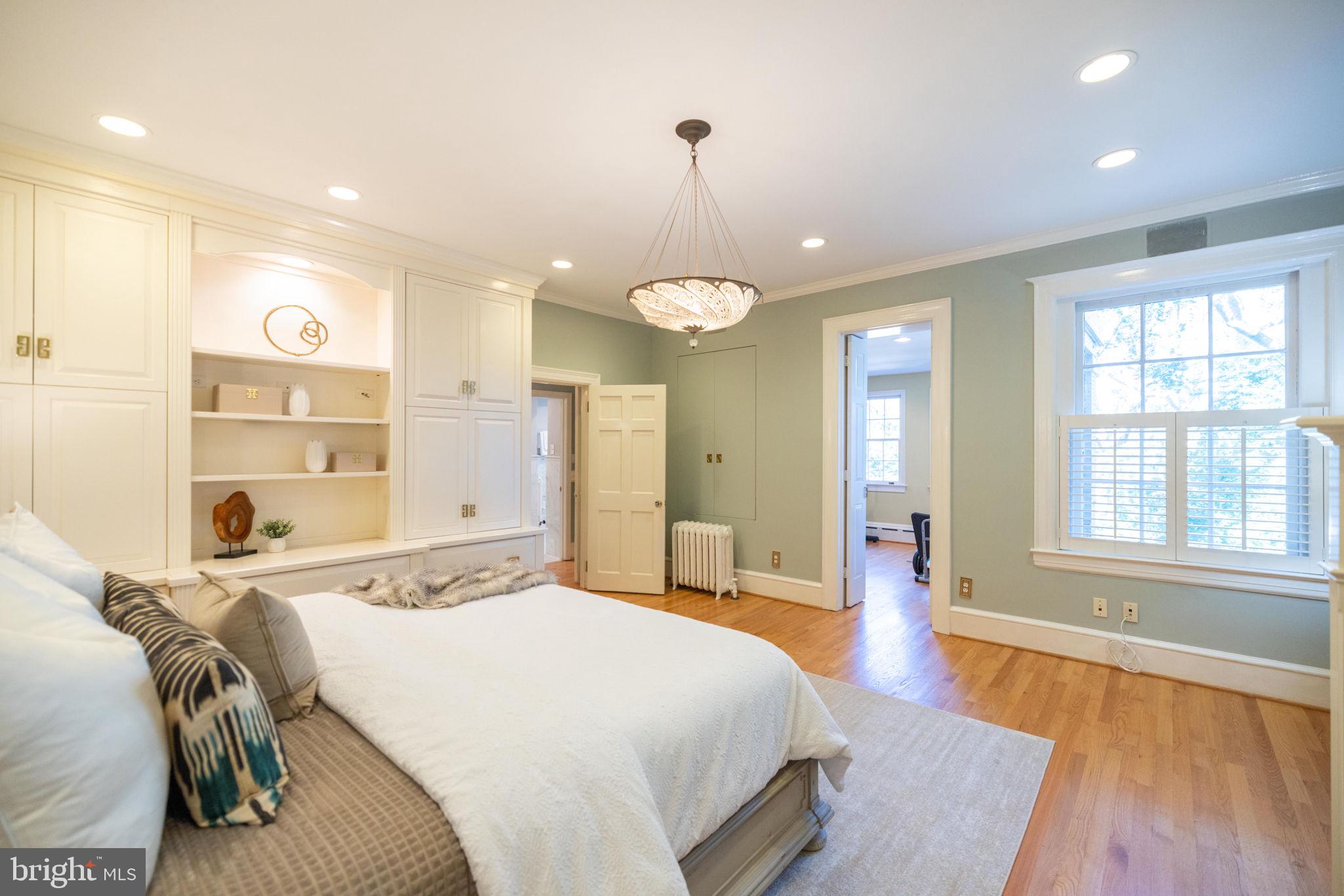 2619 WOODLEY PLACE NW