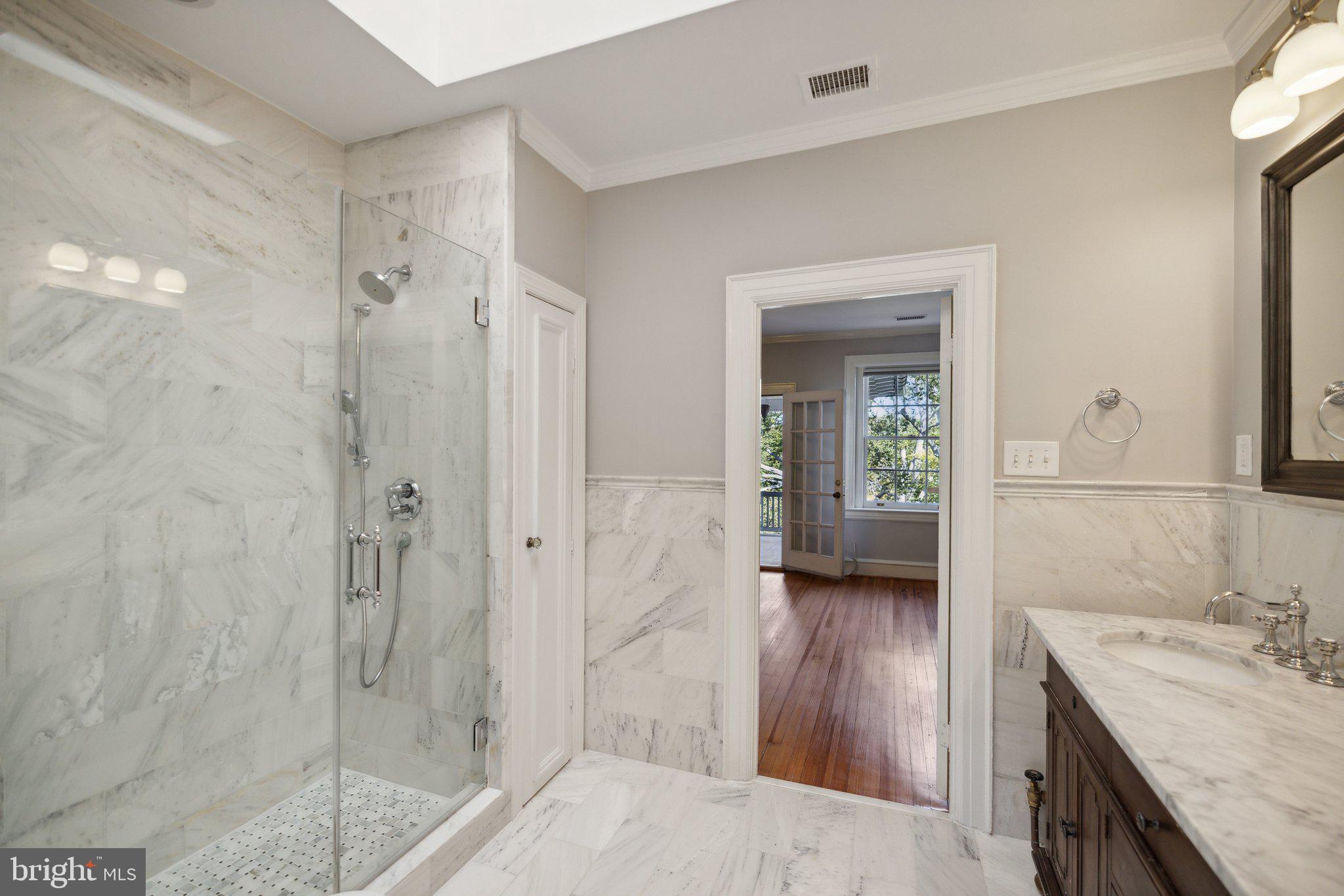 2619 WOODLEY PLACE NW