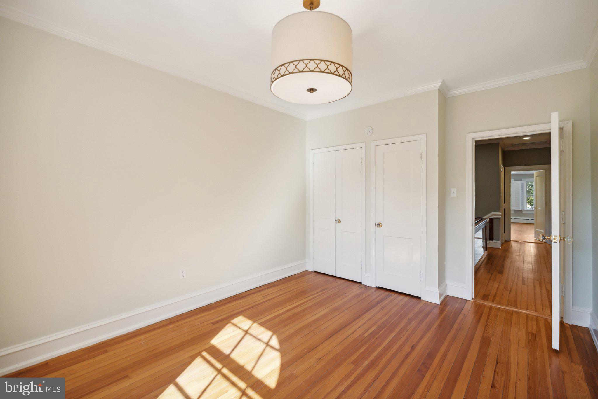 2619 WOODLEY PLACE NW