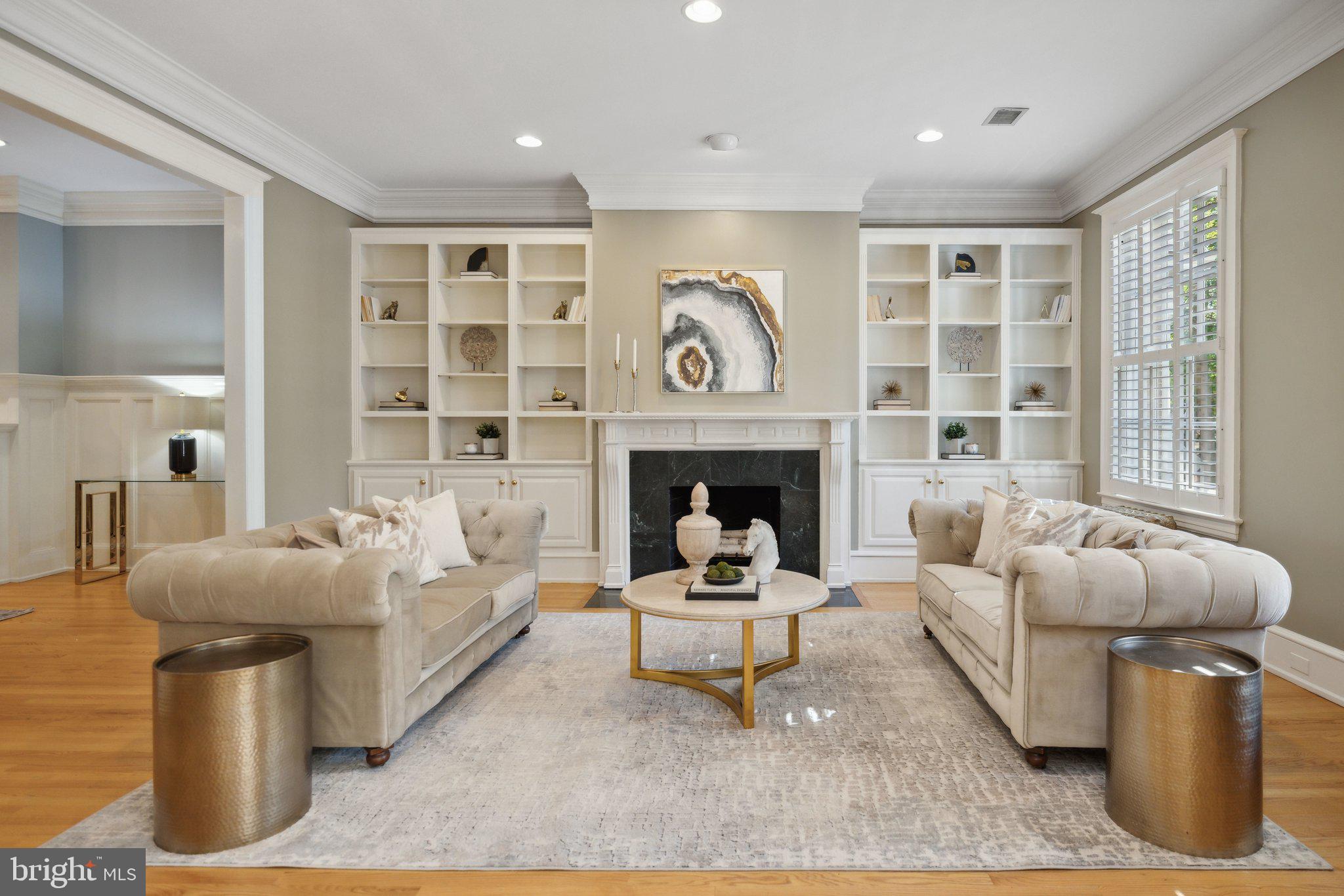 2619 WOODLEY PLACE NW