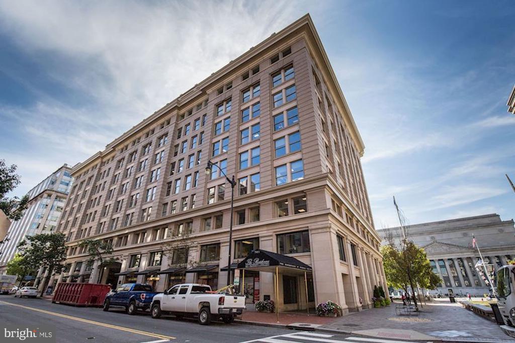 701 PENNSYLVANIA AVENUE NW 1015