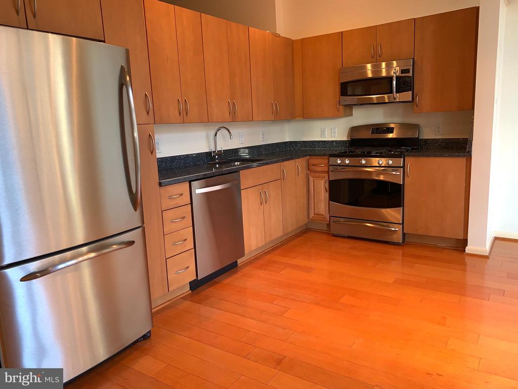 811 4TH STREET NW 710