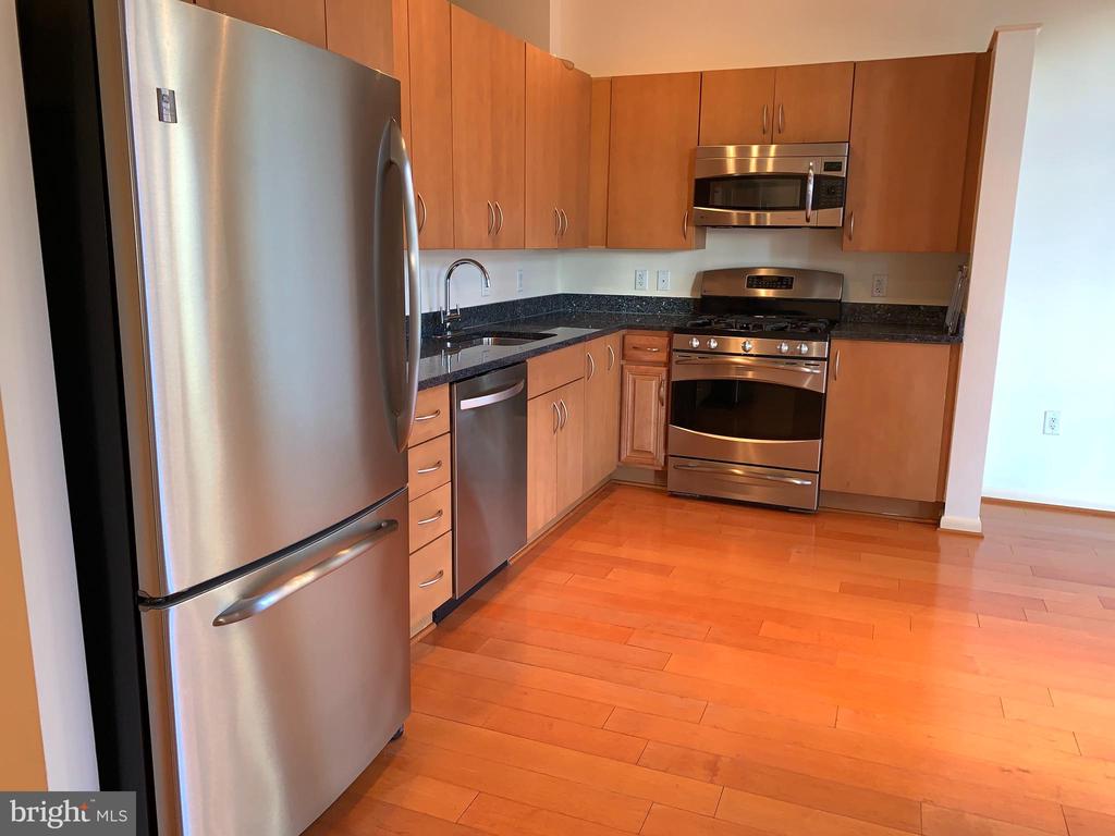 811 4TH STREET NW 710