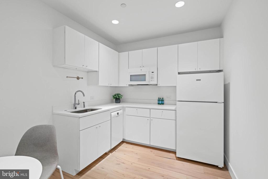 3829 LIVINGSTON STREET NW