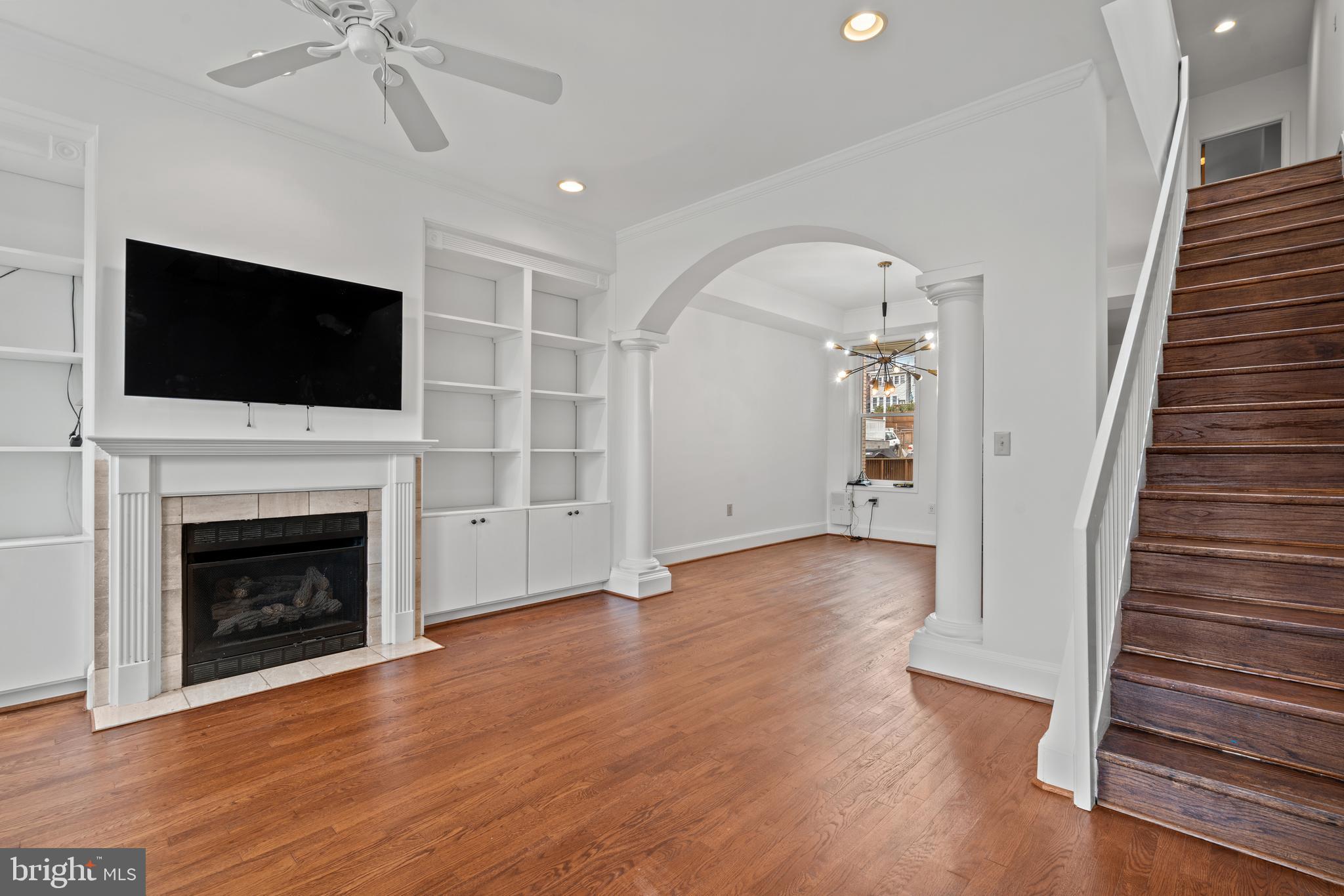1258 NEAL STREET NE