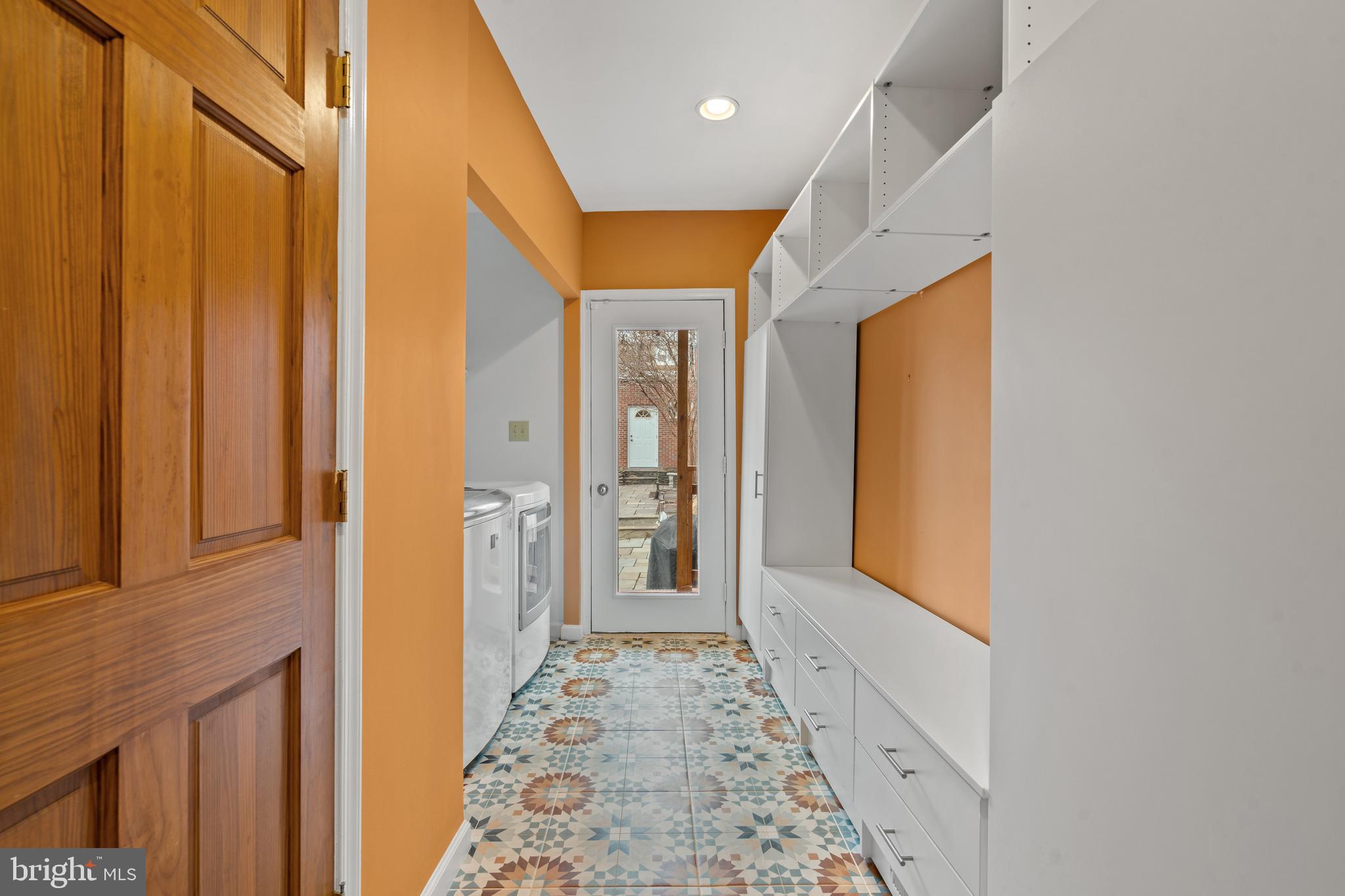 1258 NEAL STREET NE