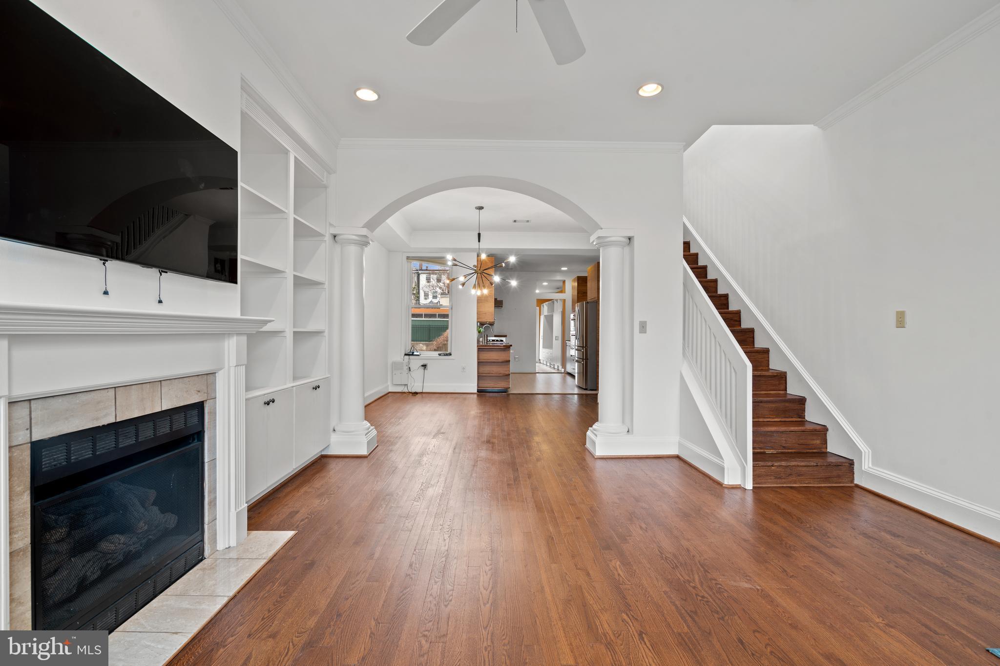 1258 NEAL STREET NE
