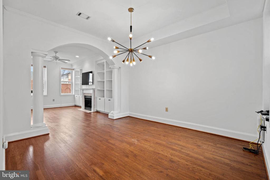 1258 NEAL STREET NE