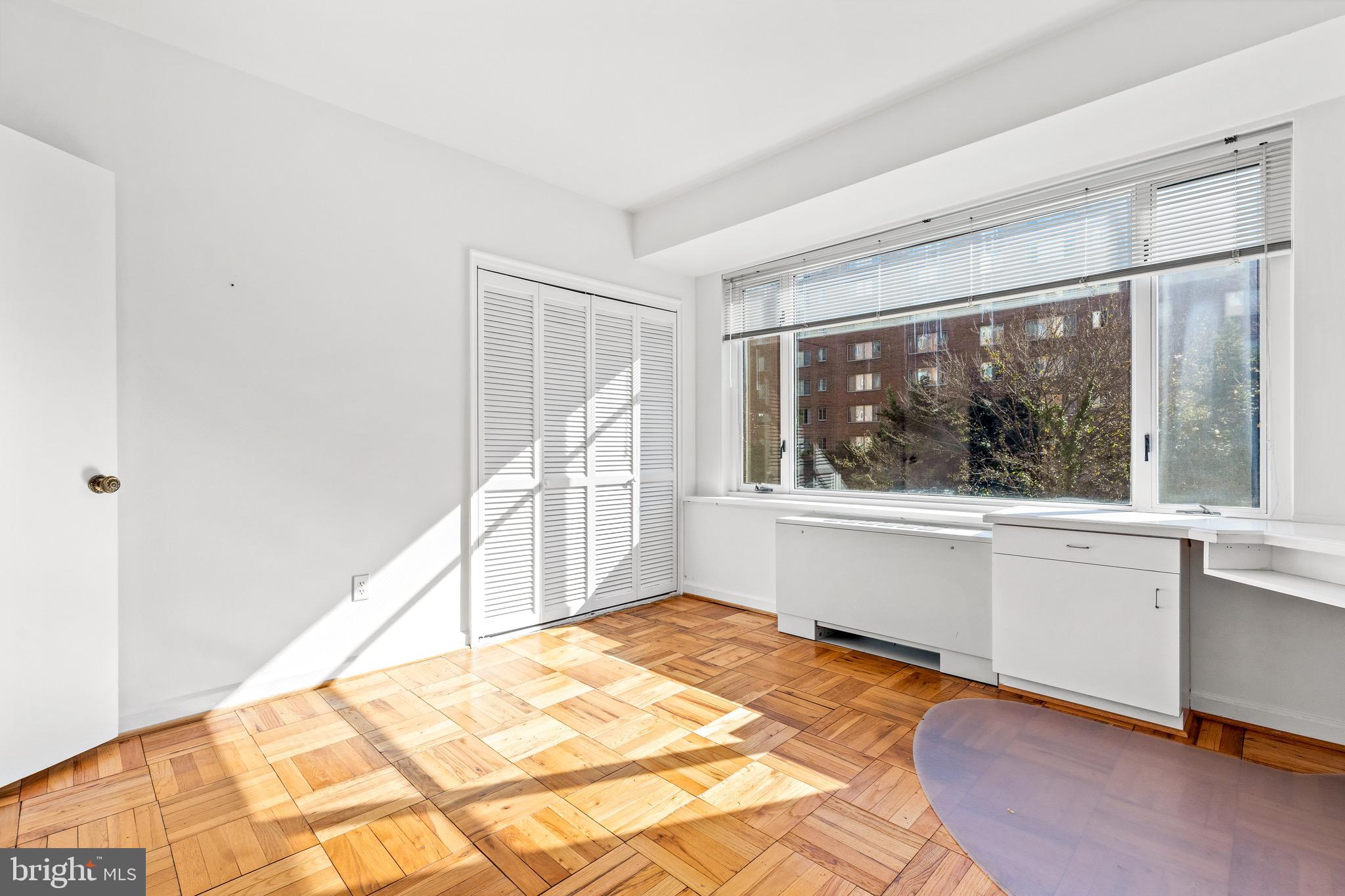 4301 MASSACHUSETTS AVENUE NW 1008