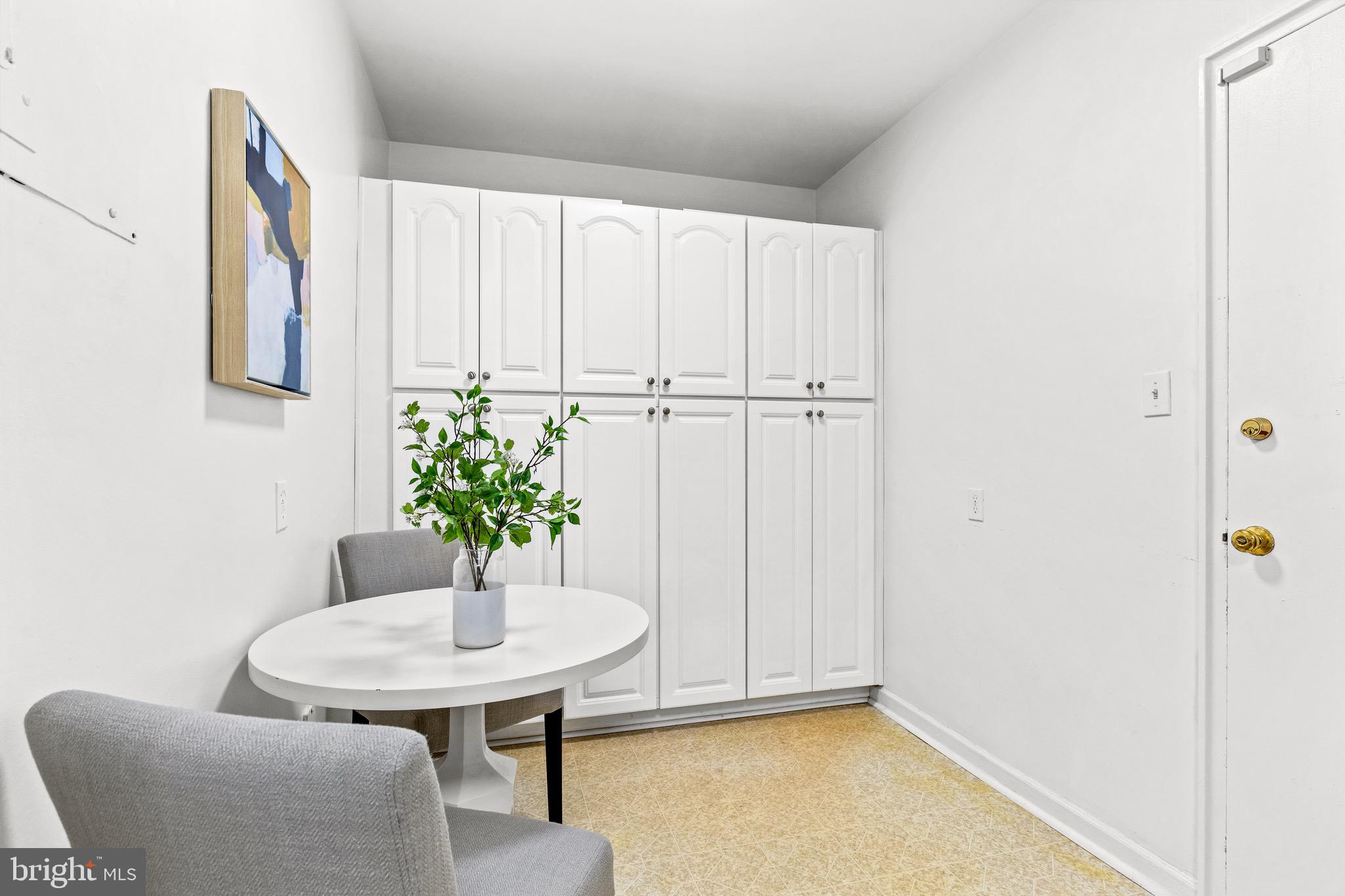 4301 MASSACHUSETTS AVENUE NW 1008