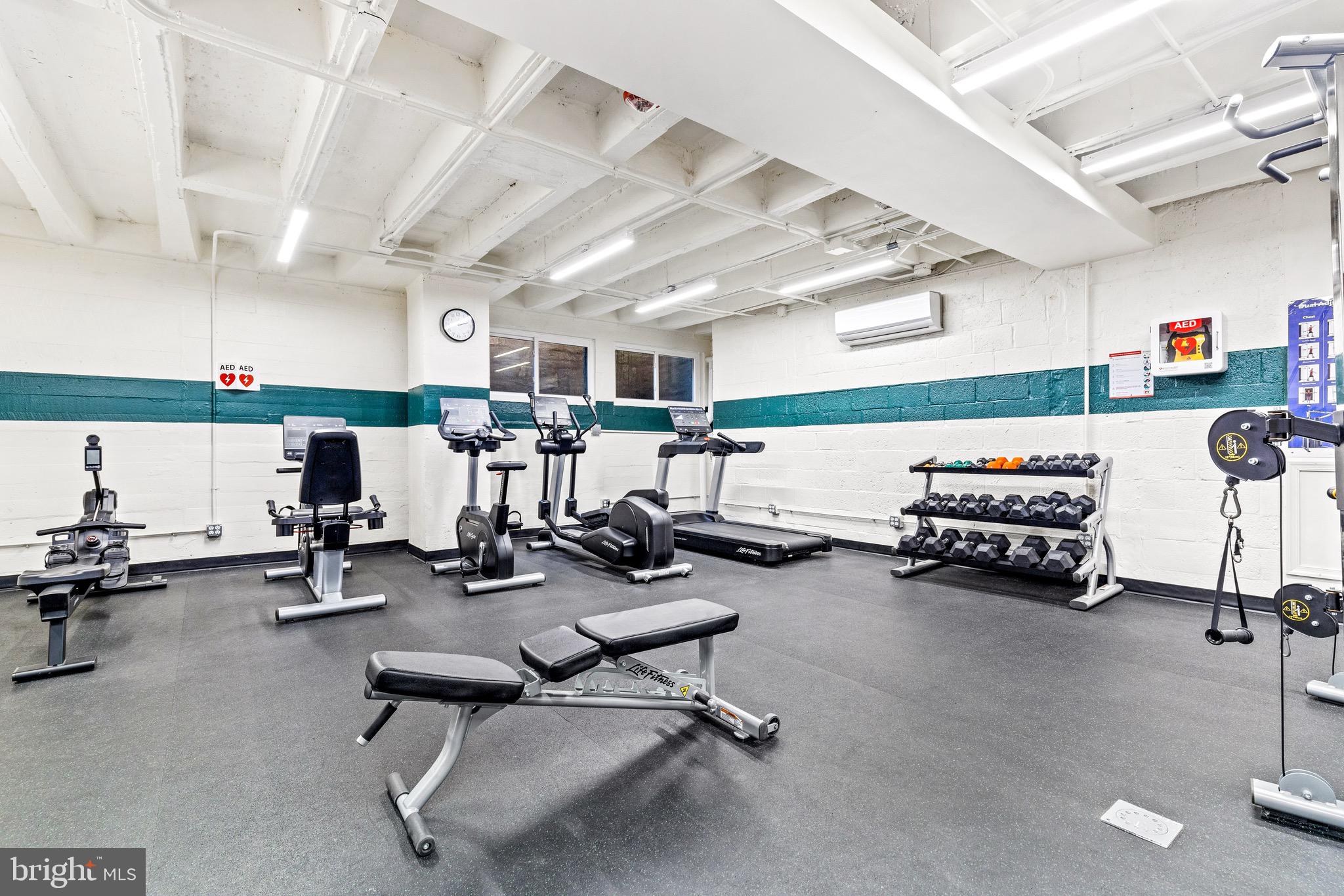 4301 MASSACHUSETTS AVENUE NW 1008