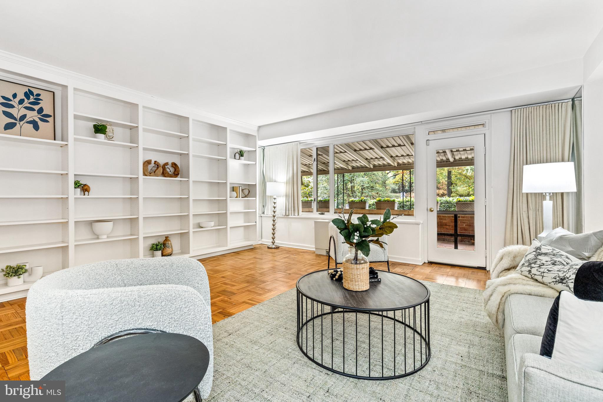 4301 MASSACHUSETTS AVENUE NW 1008