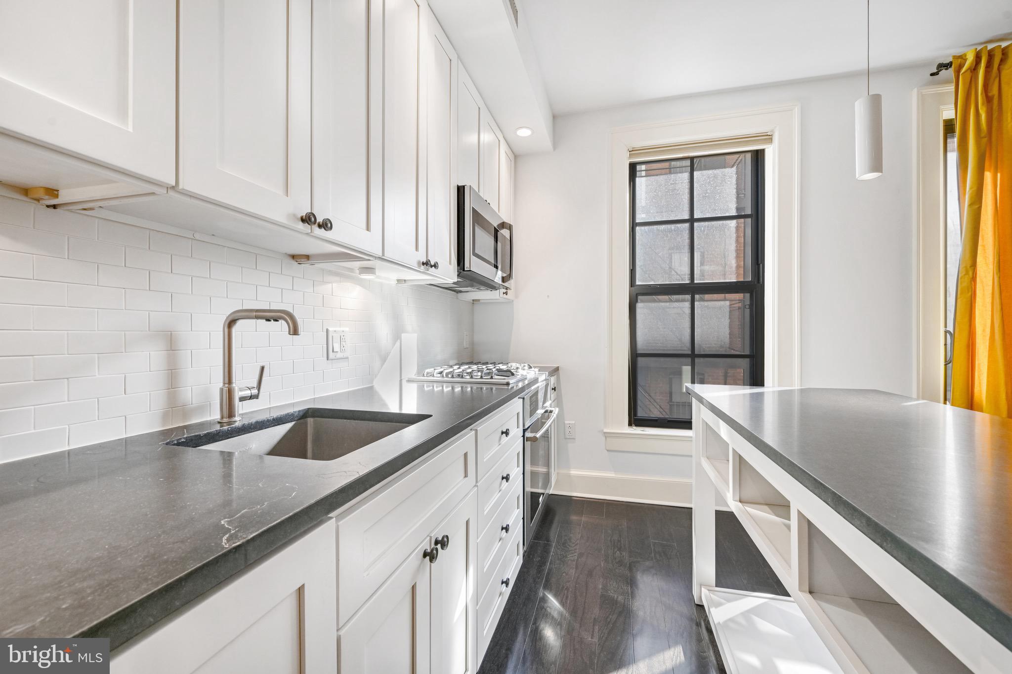 1011 M STREET NW 306