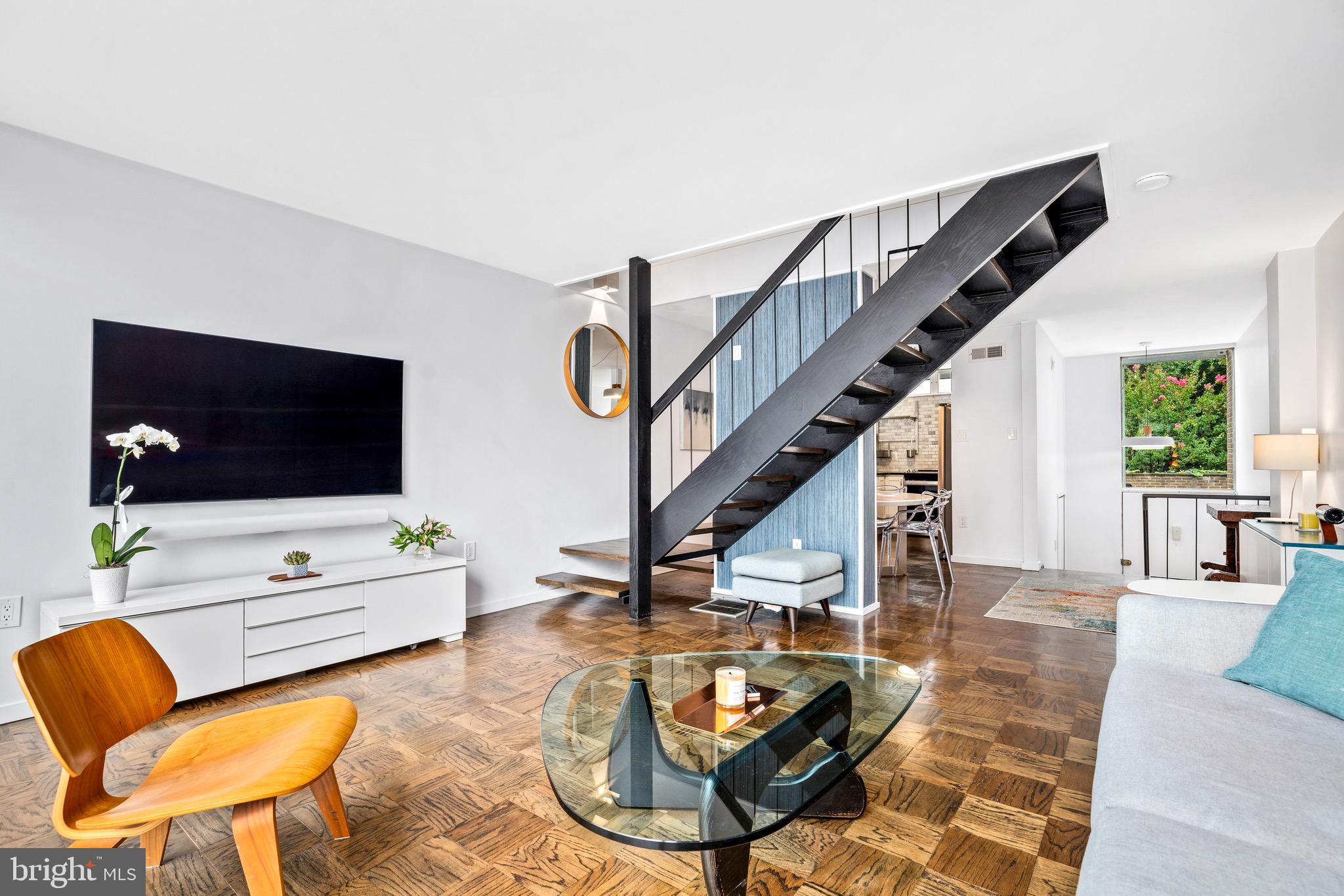 360 N STREET SW T-360