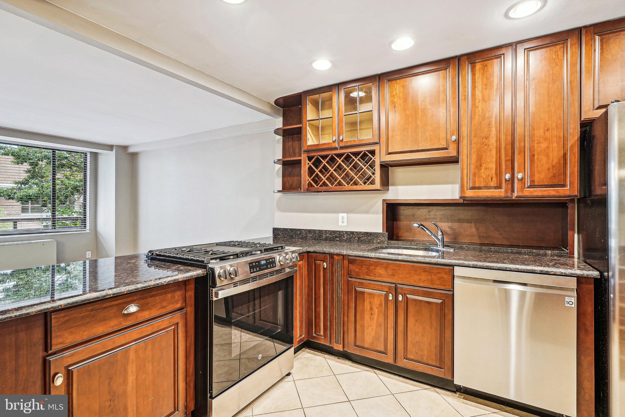 3315 WISCONSIN AVENUE NW 206