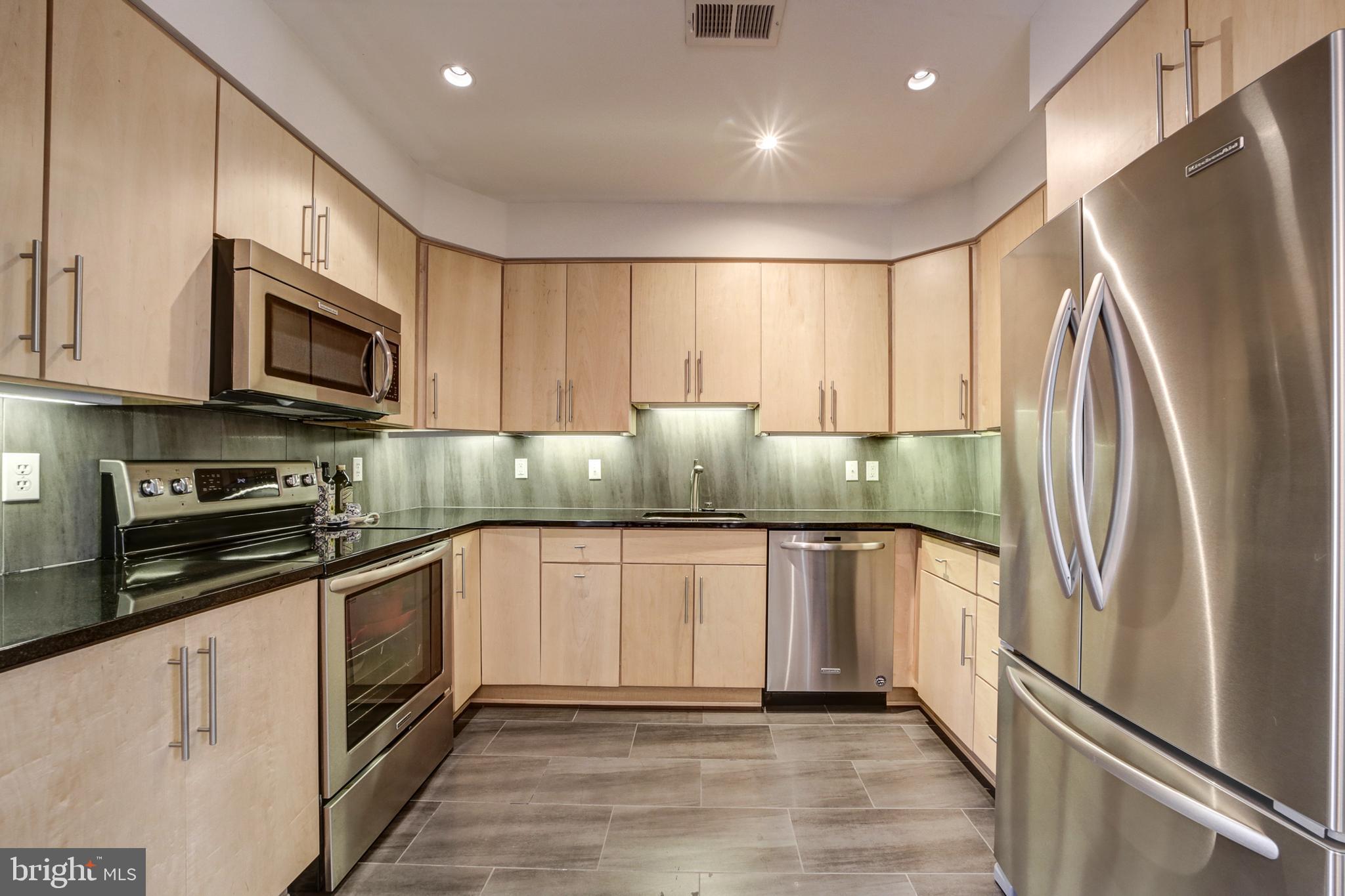 3925 FULTON STREET NW 4