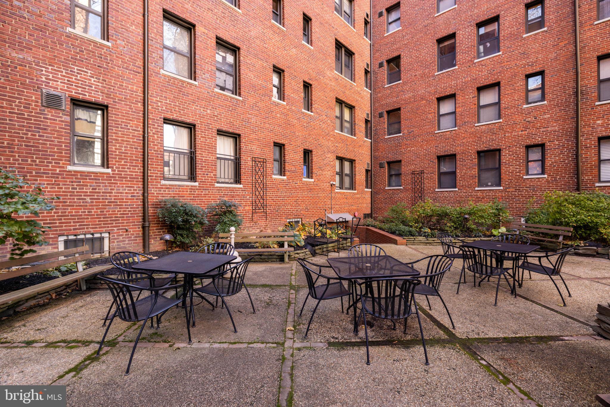 2515 K STREET NW 704