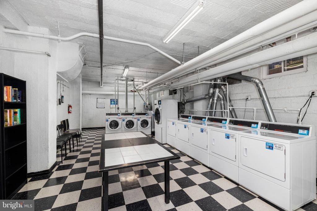 2515 K STREET NW 704