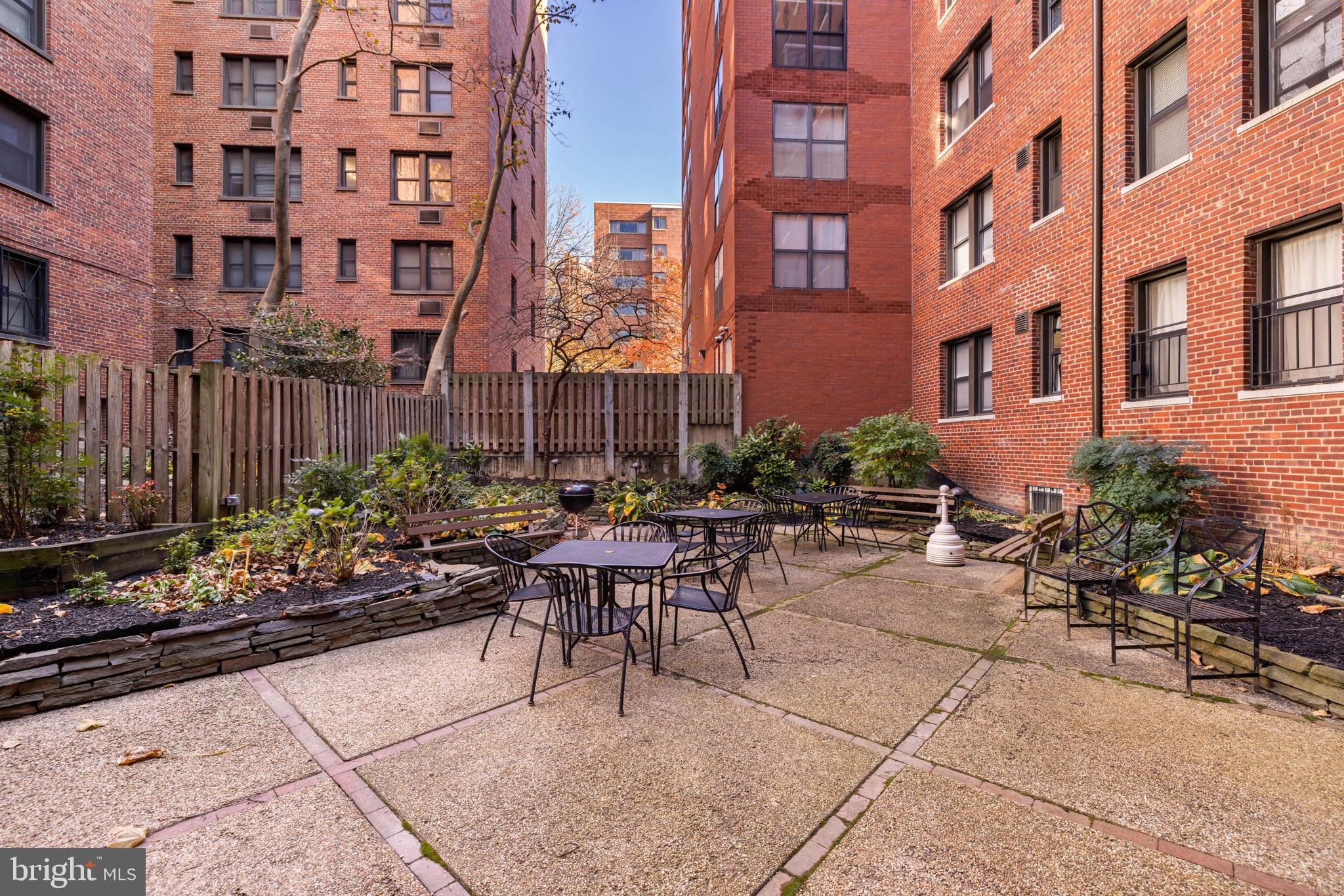 2515 K STREET NW 704