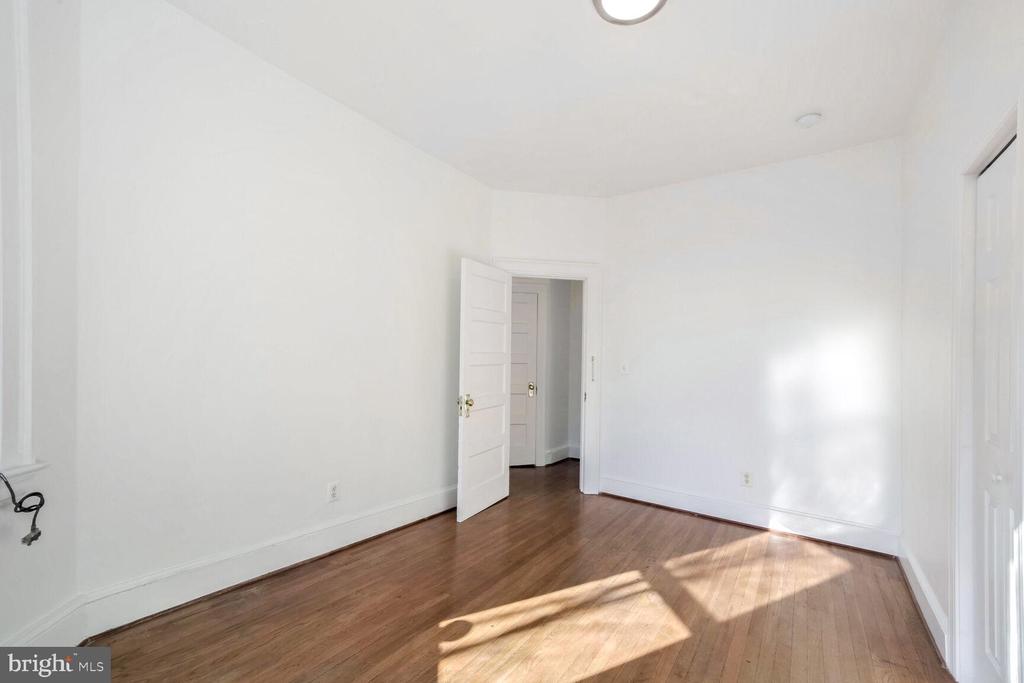 2801 11TH STREET NW 1