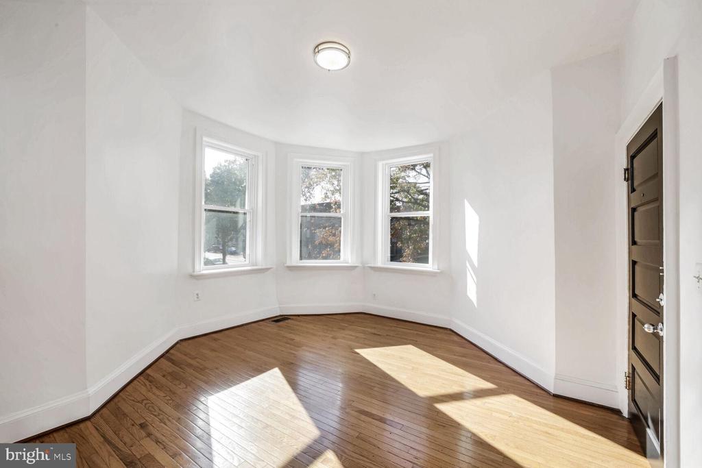 2801 11TH STREET NW 1