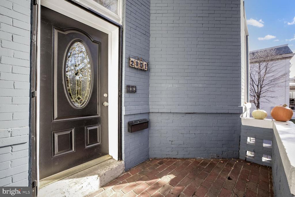 2801 11TH STREET NW 1