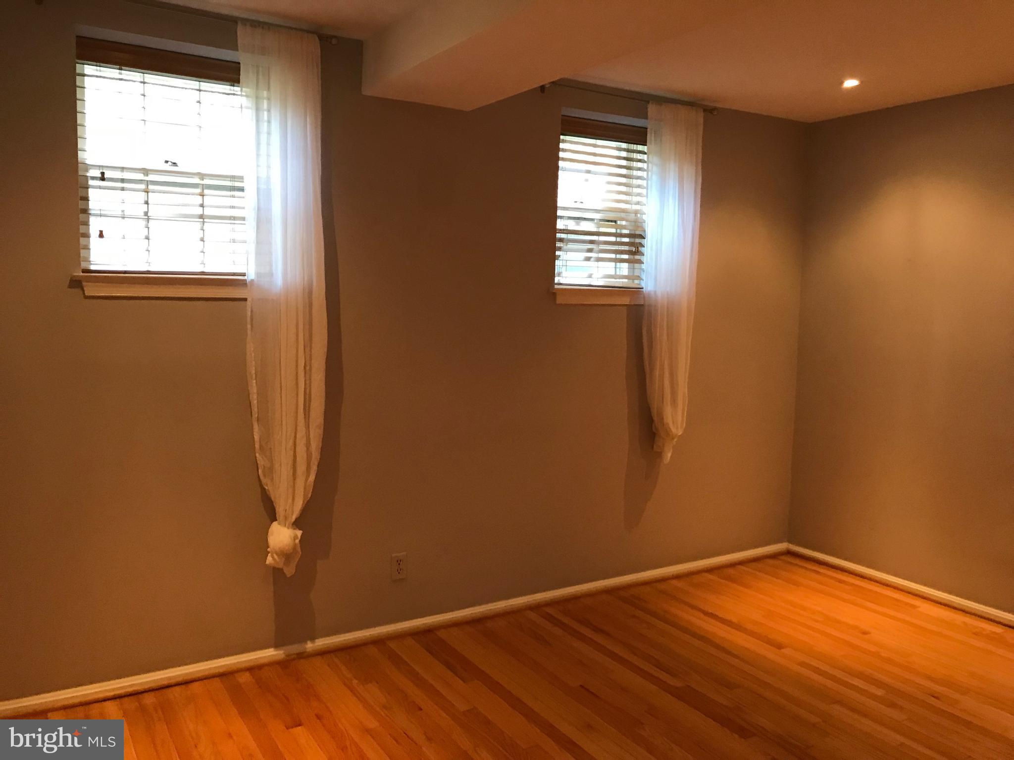 3881 PORTER STREET NW B296