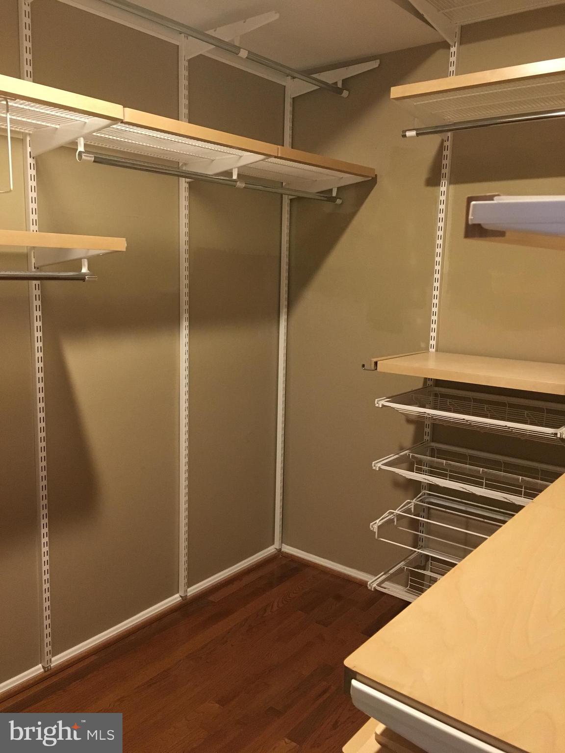 3881 PORTER STREET NW B296