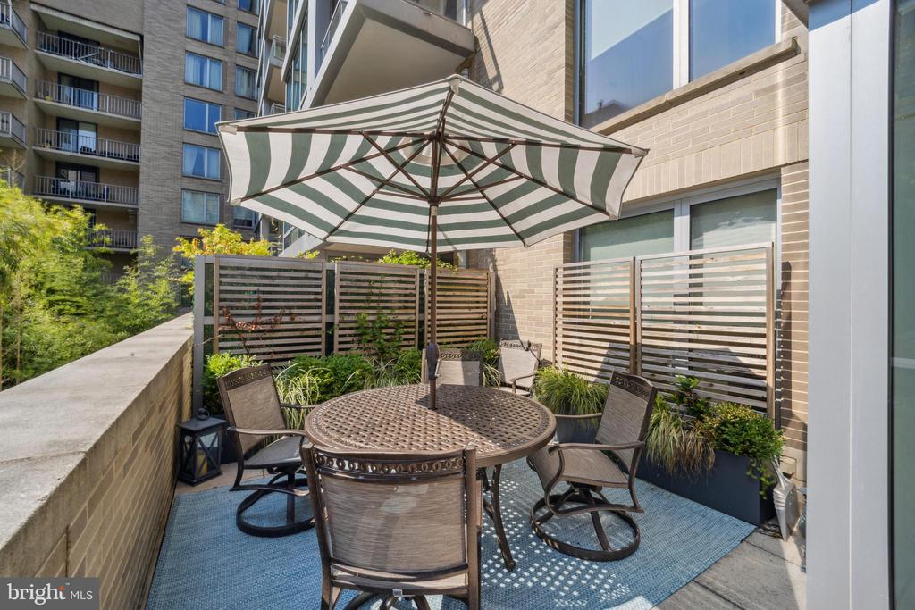 1111 23RD STREET NW 2E