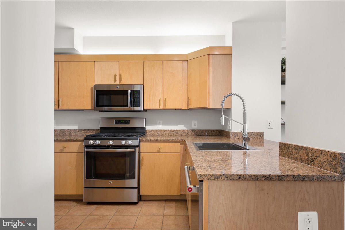 616 E STREET NW 1120