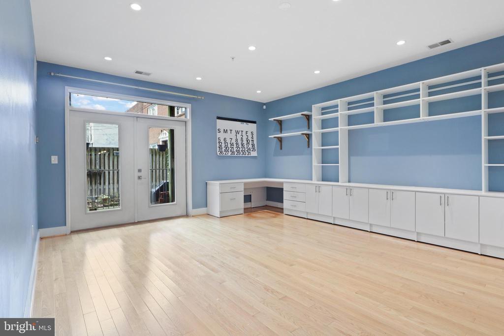 610 NEWTON PLACE NW 3