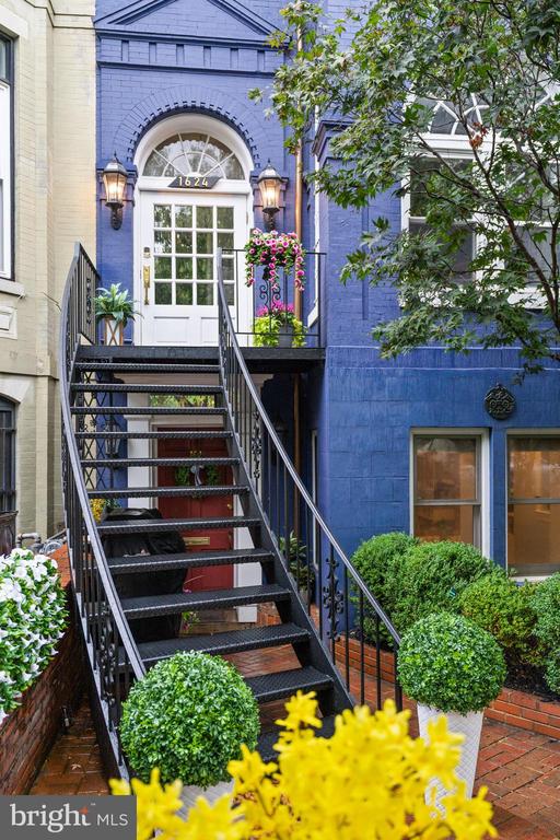 1624 19TH STREET NW PH-301