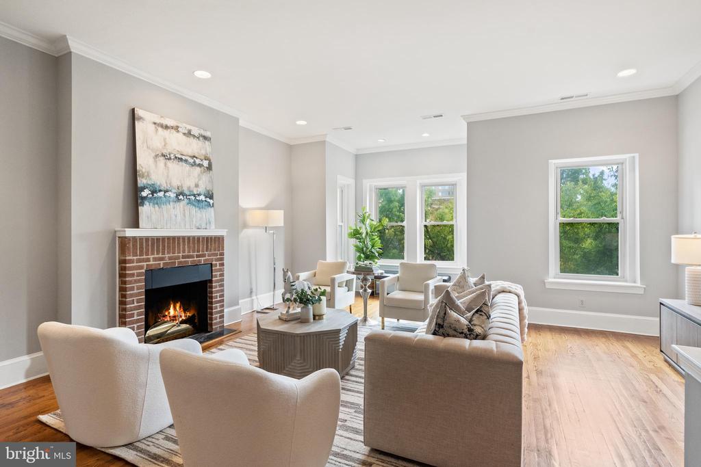 1624 19TH STREET NW PH-301