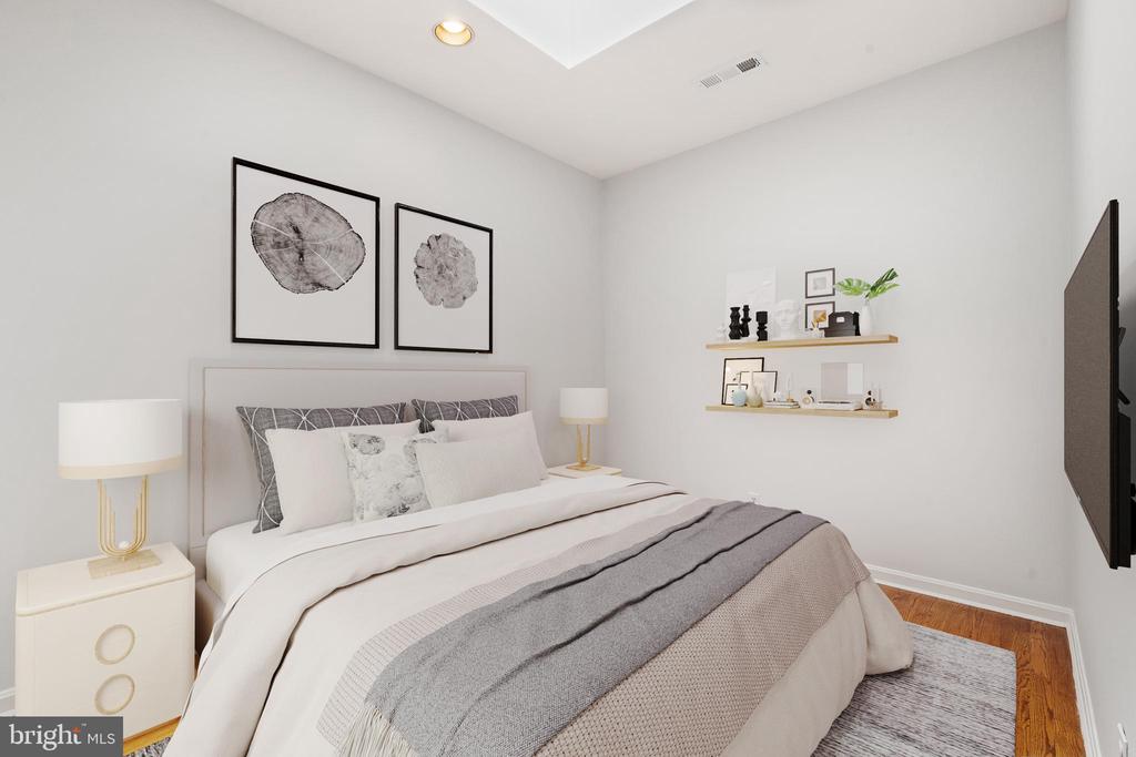 1624 19TH STREET NW PH-301