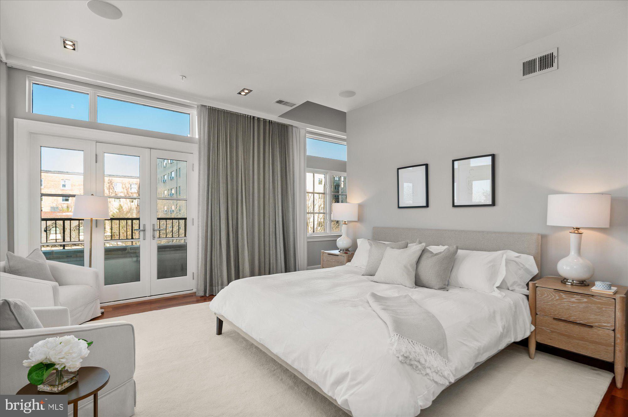 2120 WYOMING AVENUE NW 3