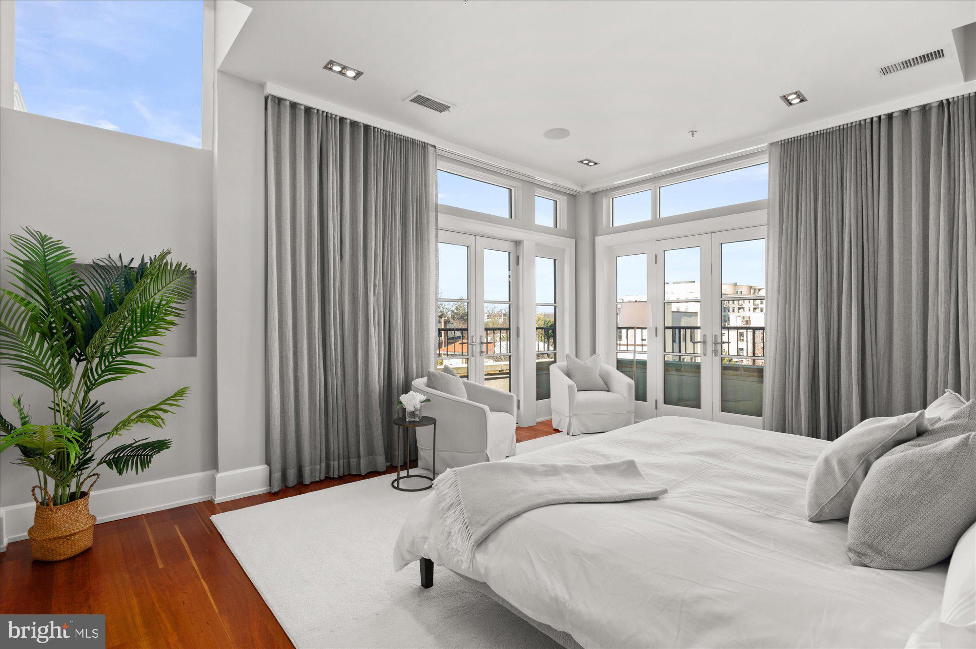 2120 WYOMING AVENUE NW 3