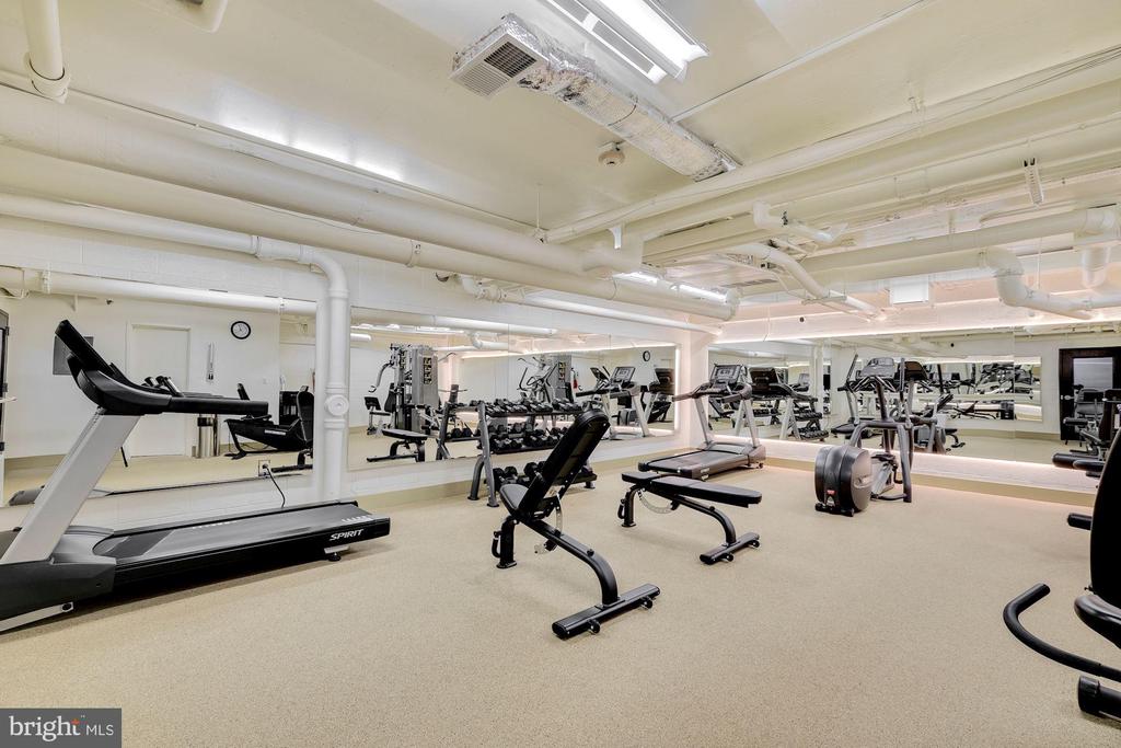 3101 NEW MEXICO AVENUE NW 1102
