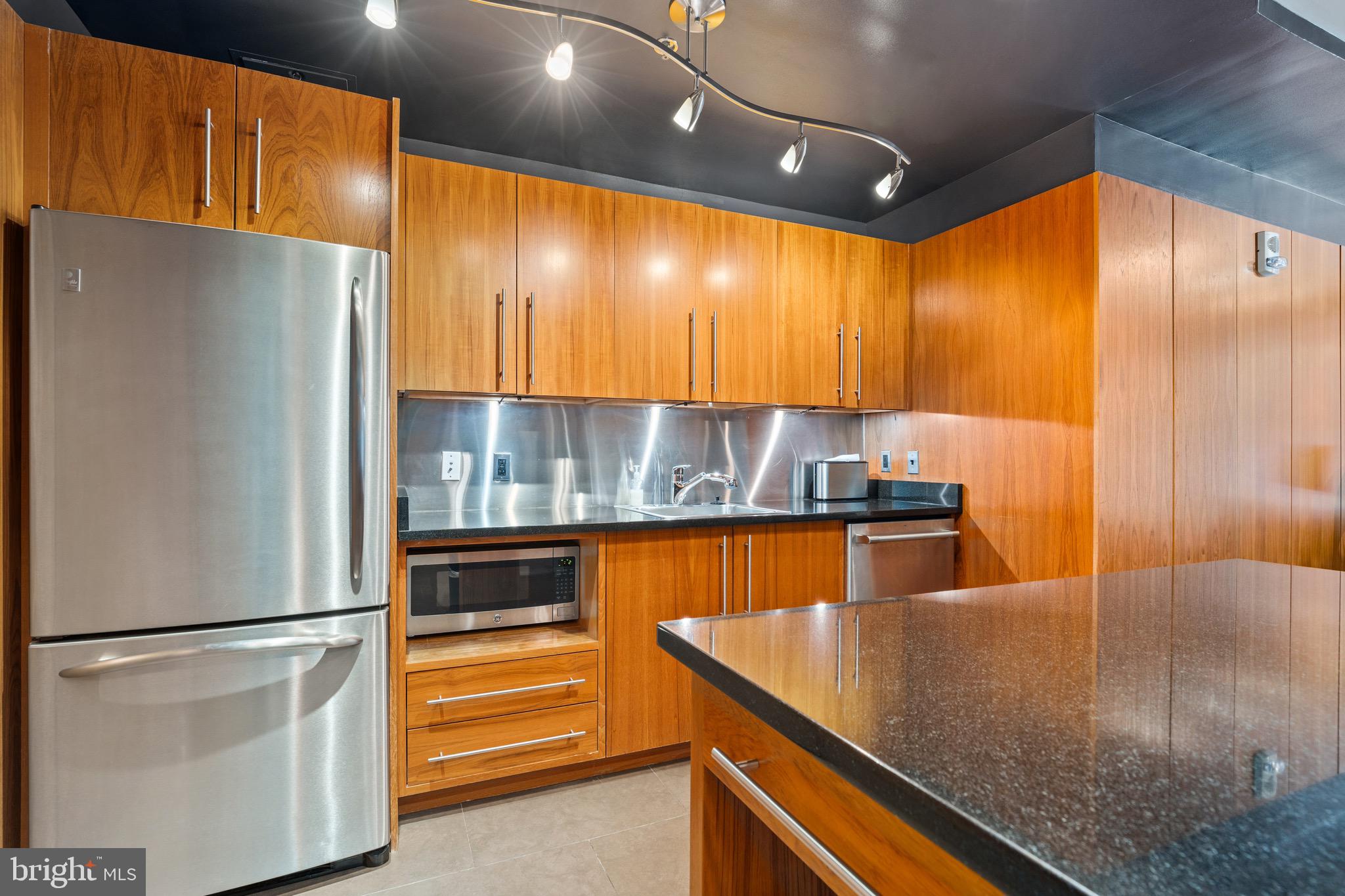 1133 14TH STREET NW 1205