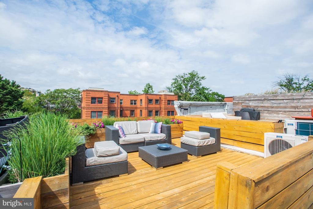 1106 T STREET NW