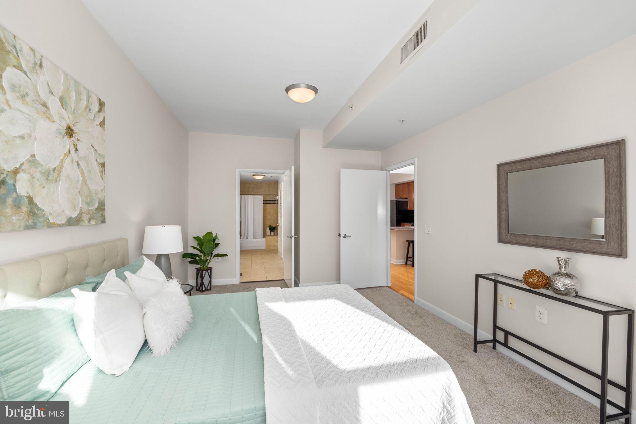 400 MASSACHUSETTS AVENUE NW 823