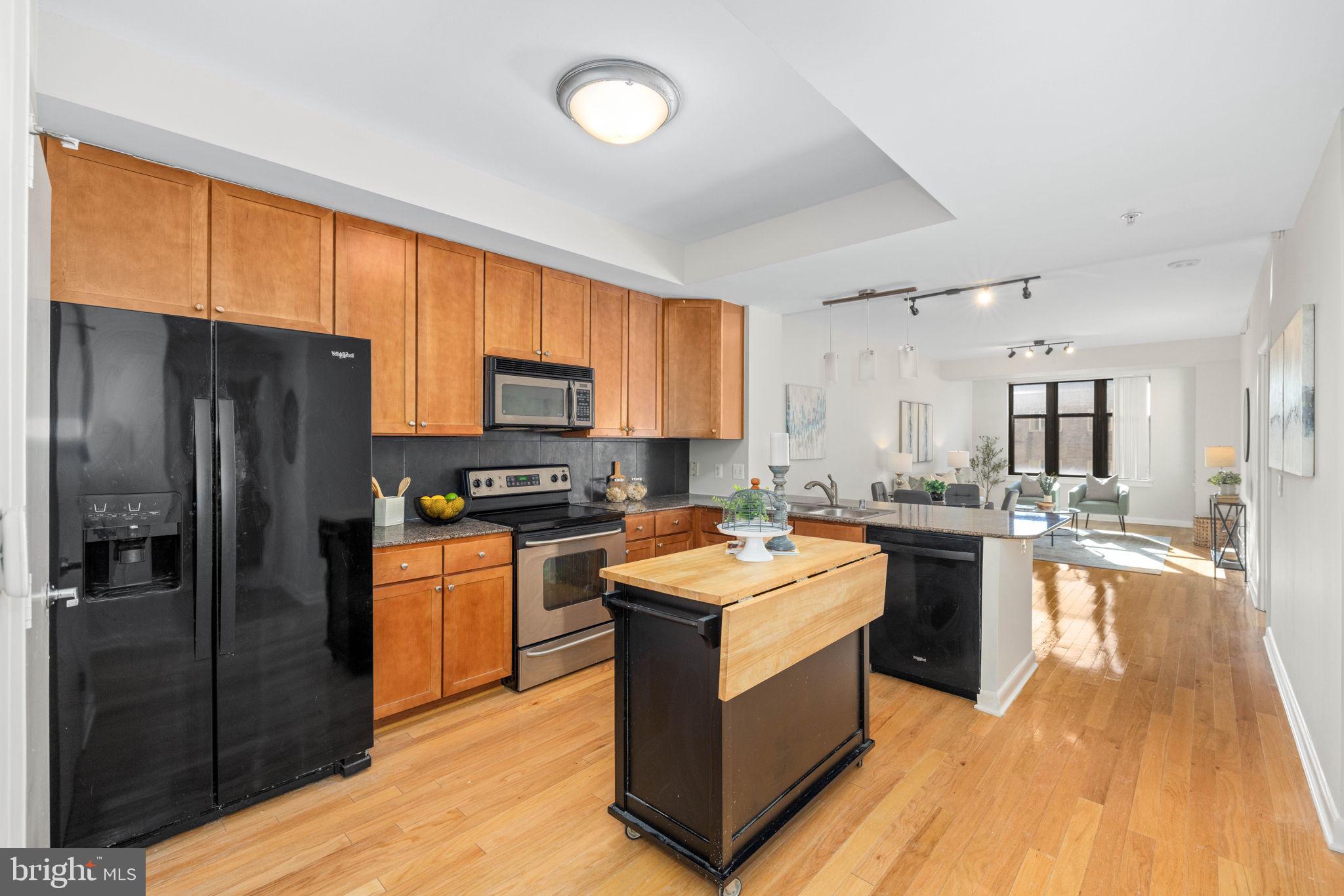 400 MASSACHUSETTS AVENUE NW 823