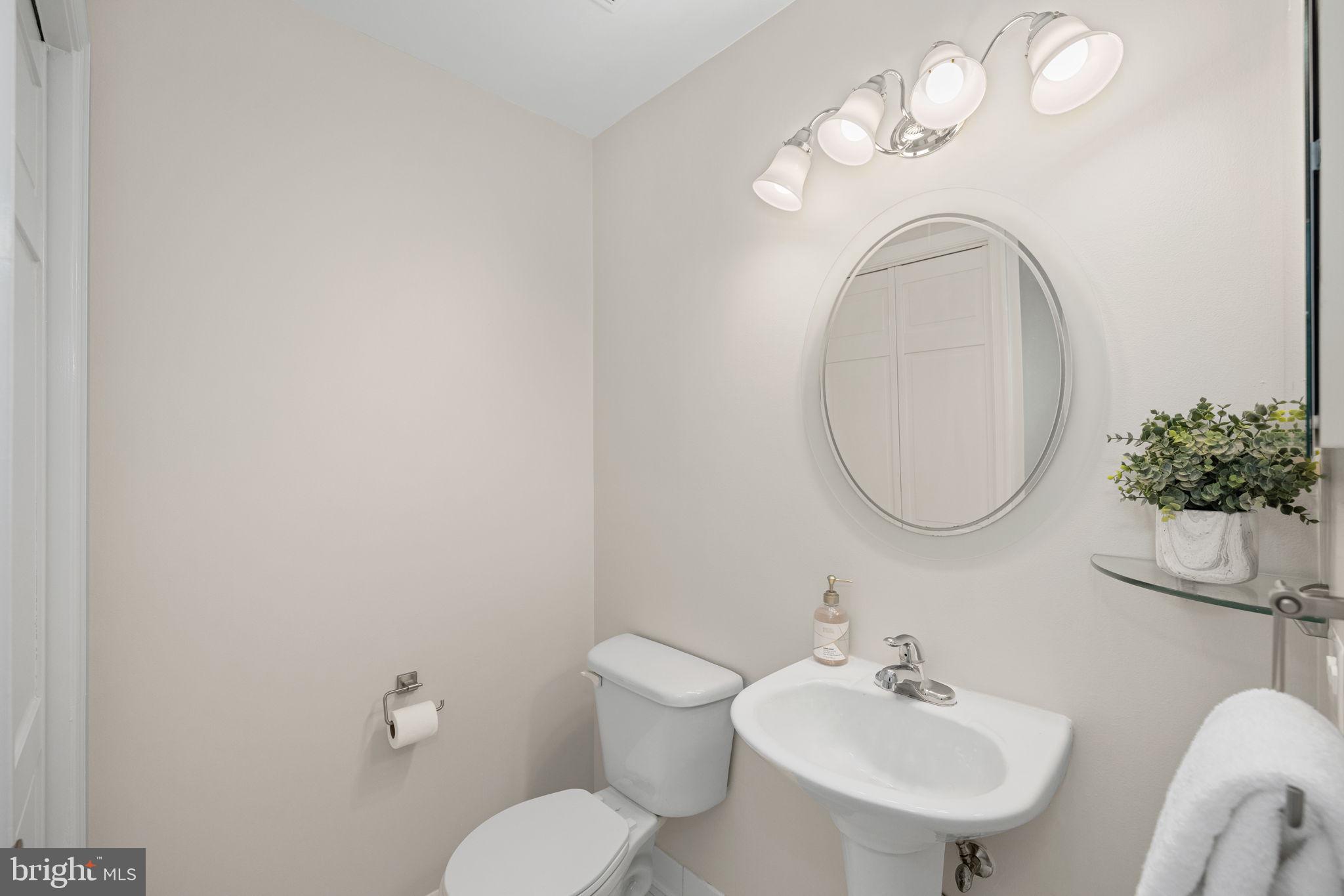 2001 12TH STREET NW 208