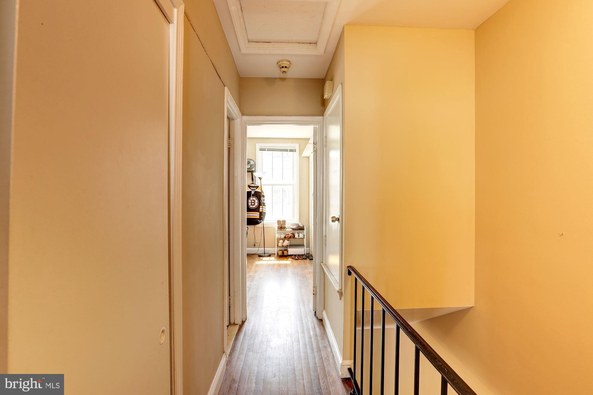 2521 QUEEN ANNES LANE NW