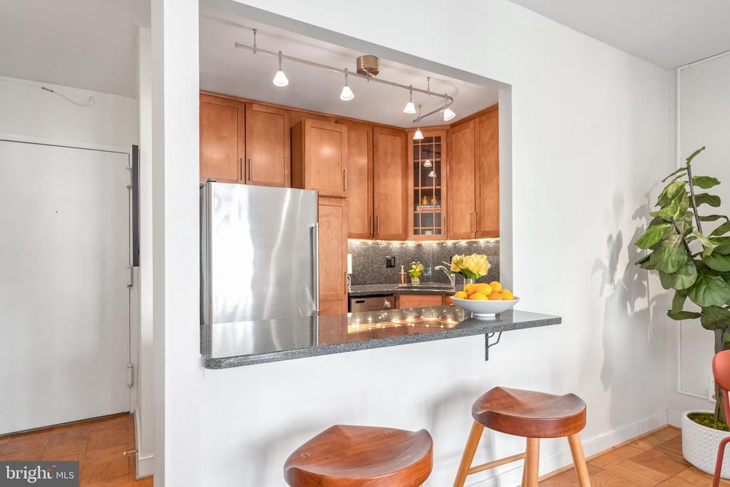 1260 21ST STREET NW 208