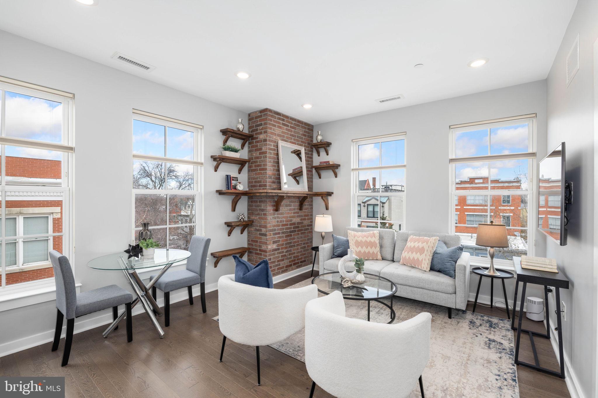 300 8TH STREET NE 402